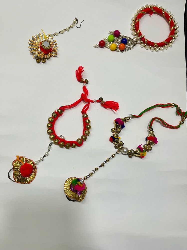 Indian Handcrafted bangles and maangtika