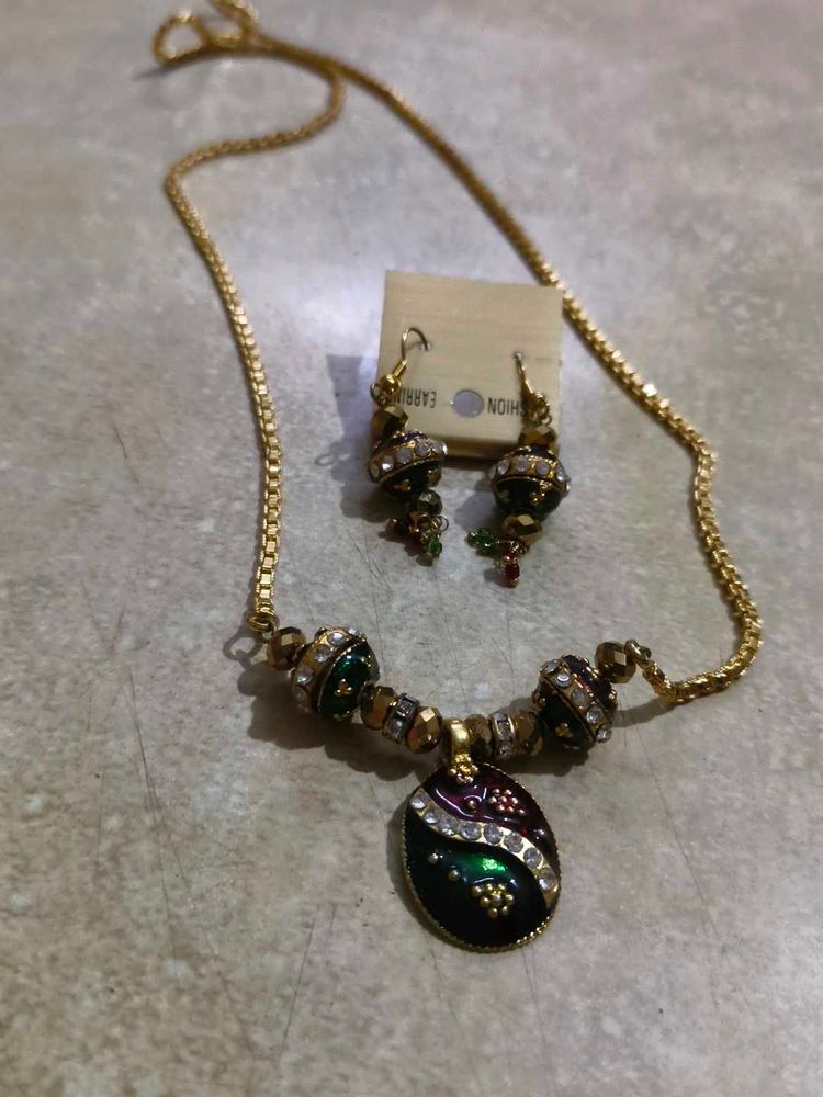 Indian Style Necklace and Earrings Set