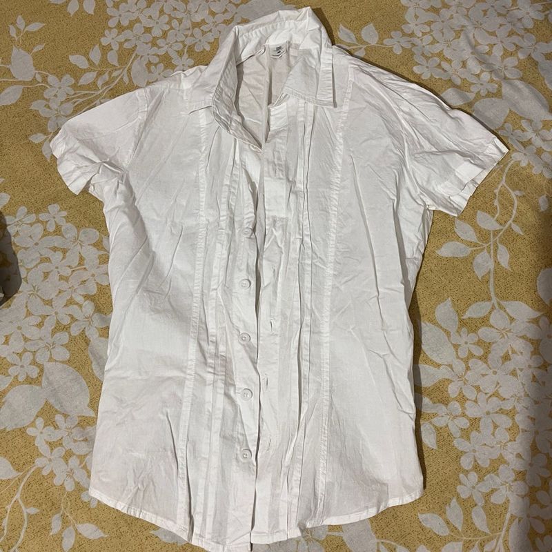 Classic White Short Sleeve Button-Up Top