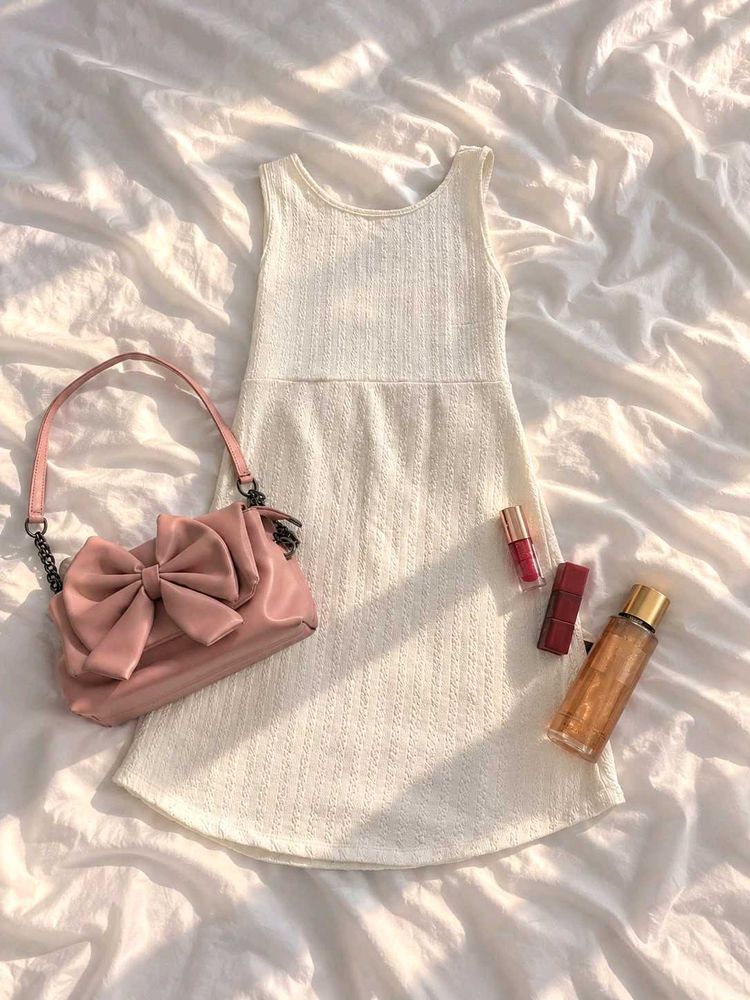 Chic White Sleeveless Dress