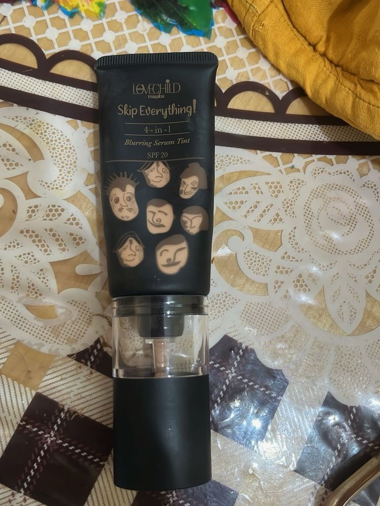 4 in 1 blurring skin tint