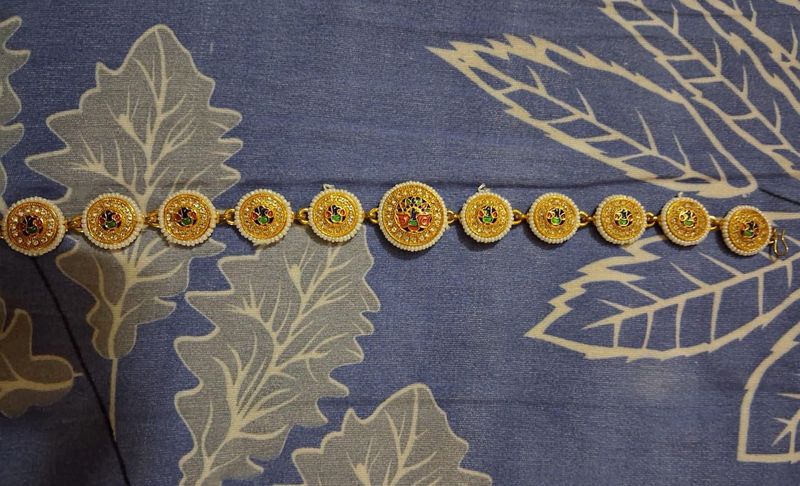 Colourful Gold Mathapatti