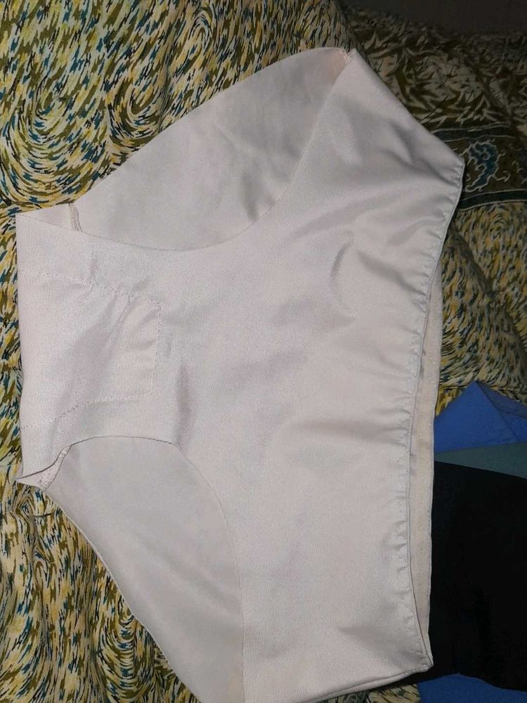 Comfortable White Briefs for Everyday Wear