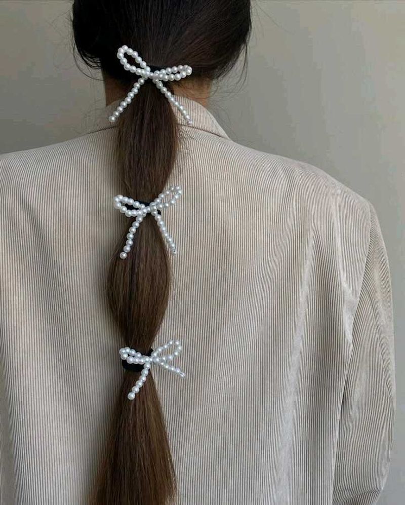 Elegant Pearl Bow Hair Clips🎀