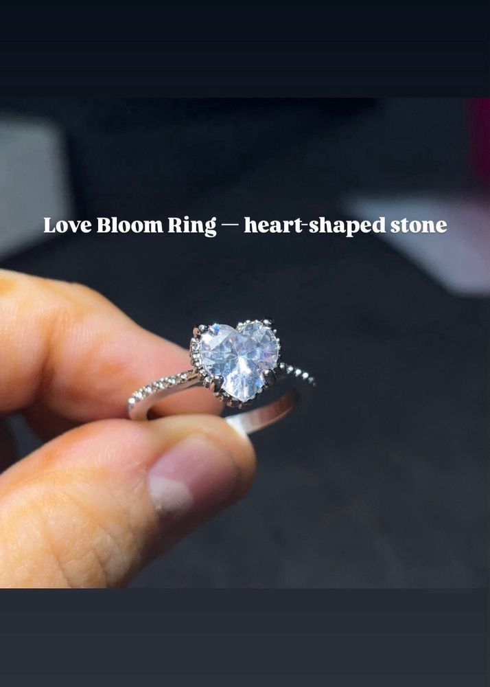 Love Bloom Heart Ring