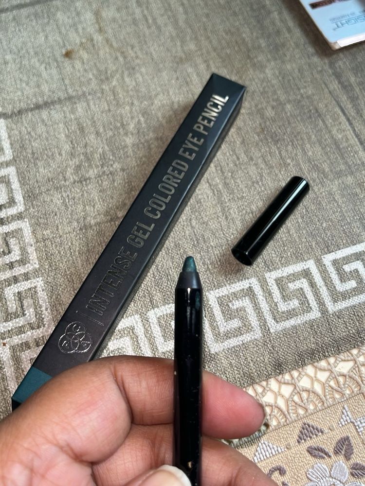 Intense Gel Colored Eye Pencil