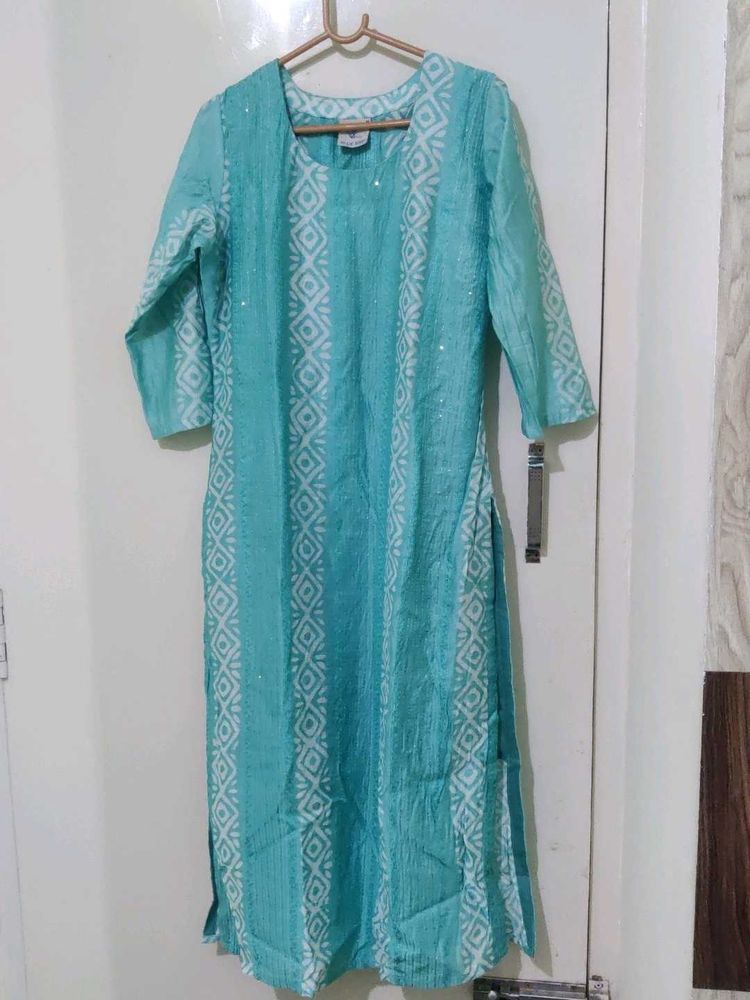 Turquoise Kurta with White Geometric Print