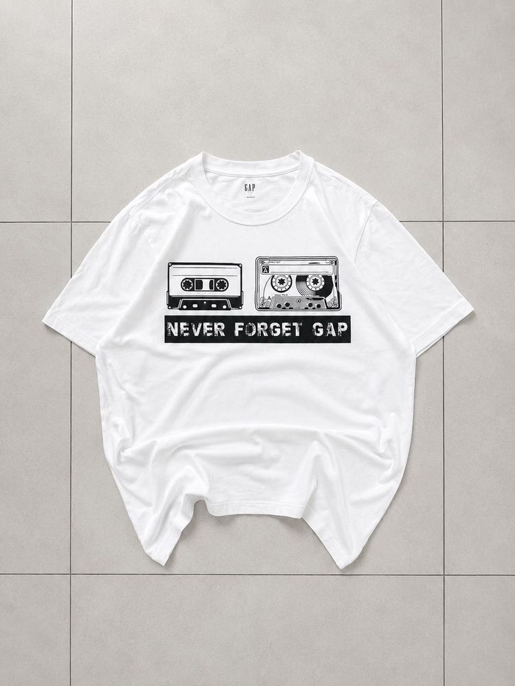 GAP WHITE TEE