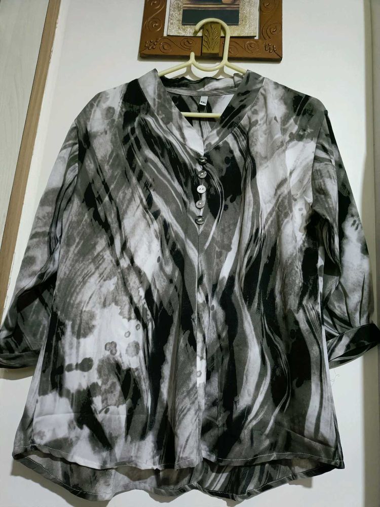 Abstract Print Top