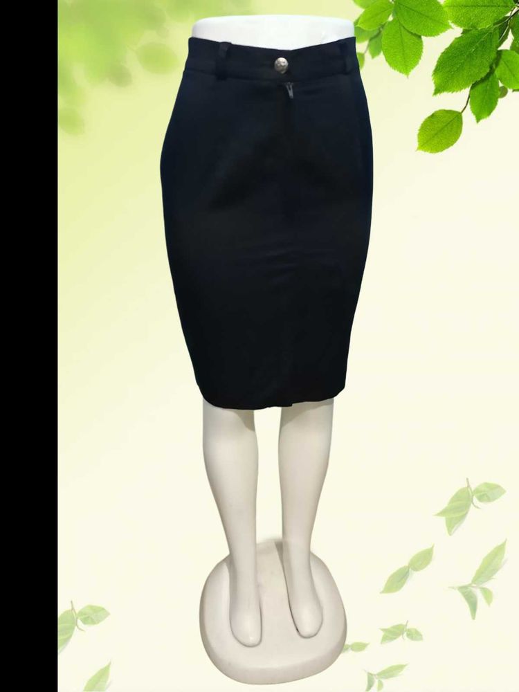 ✨ Black A-Line Skirt - Elegant &amp; Like New ✨