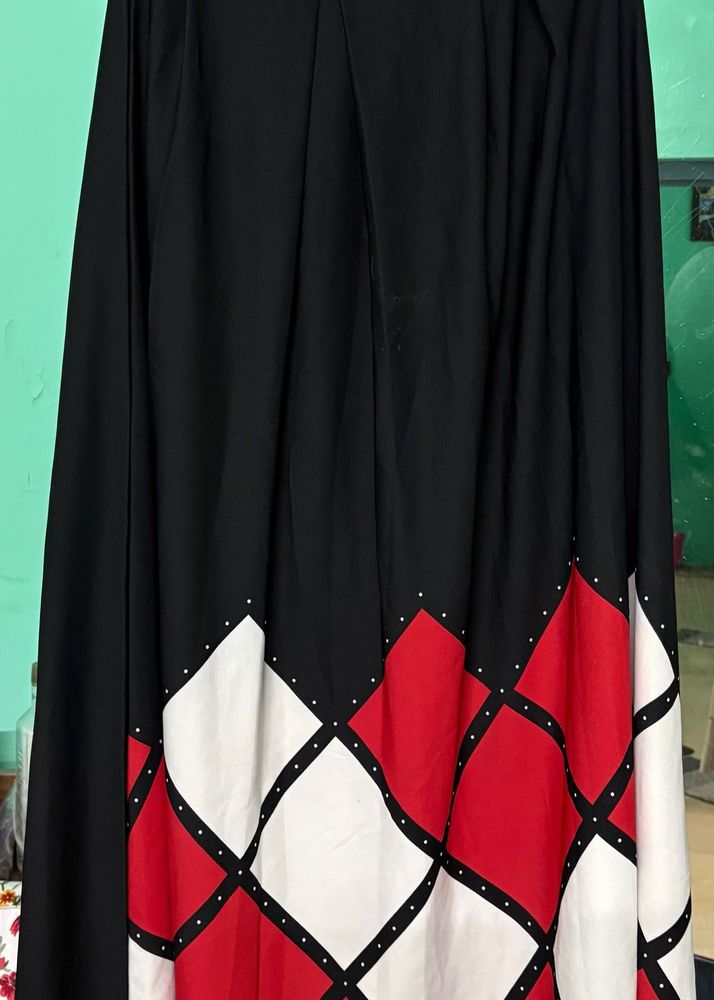 Stylish Black &amp; Red Geometric Print Skirt