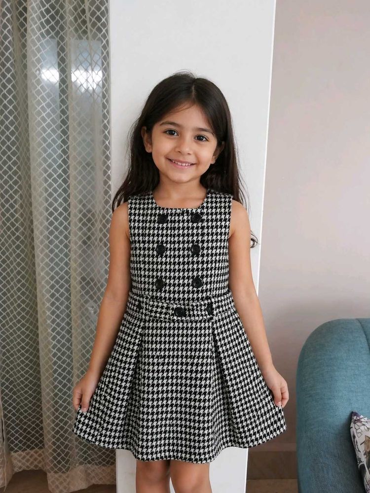 Chic Houndstooth Dress for Girls