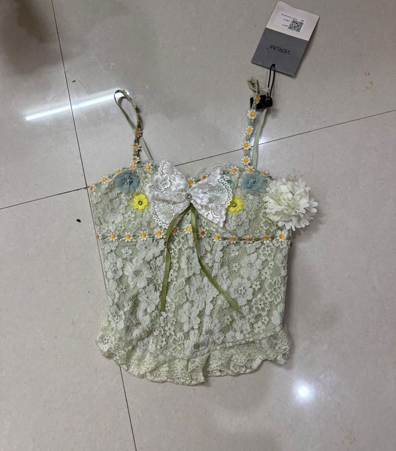 Lace corset top🤍( only available for 3 days)
