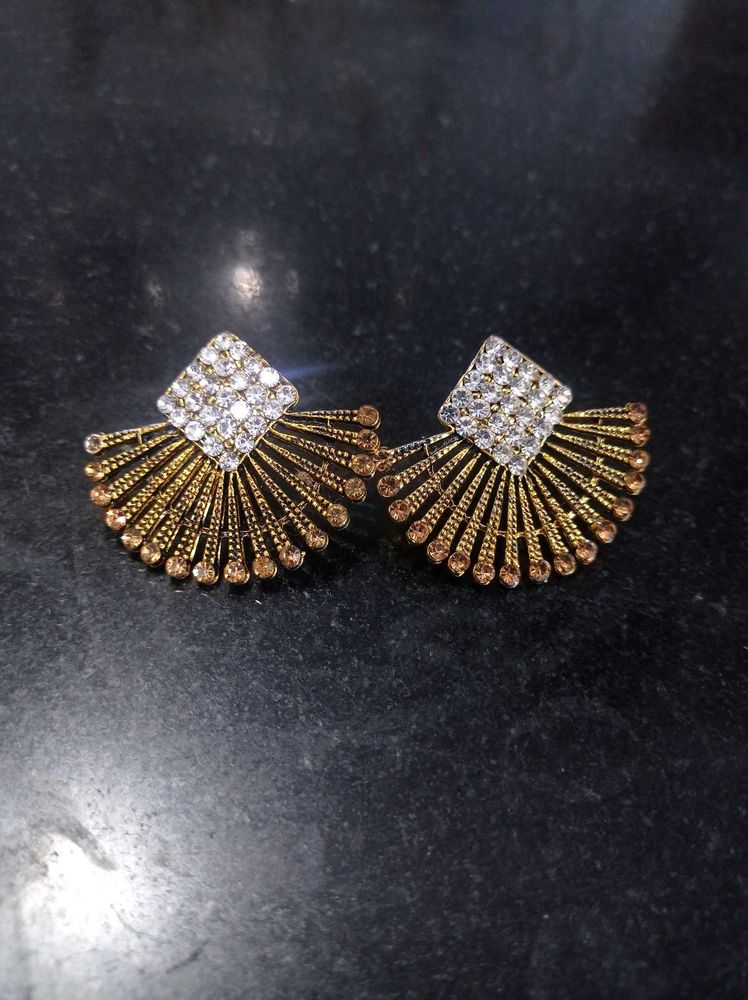 Designer Fan-Shaped Earrings with Rhinestones