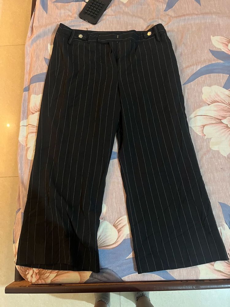 Pinstripe Wide Leg jorts