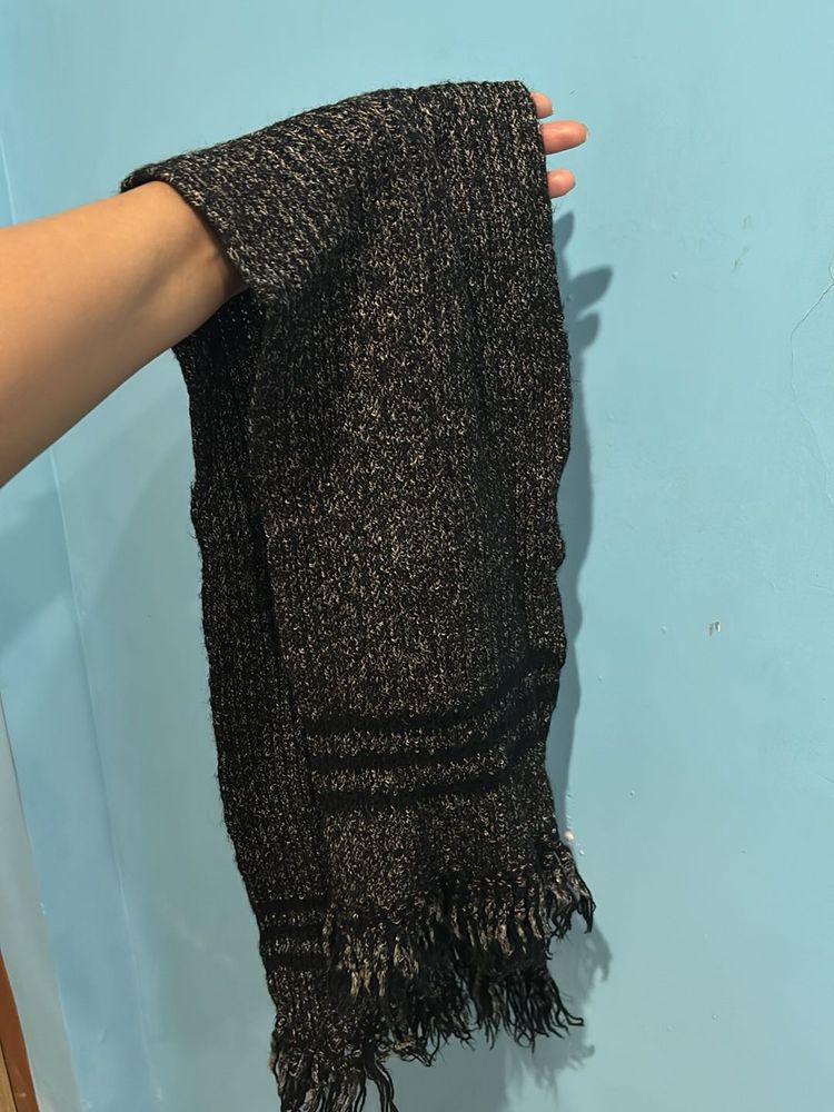 Cozy Knit Scarf - Perfect for Winter