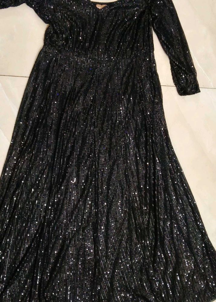 2 days old new Sparkling Black Sequin Dress