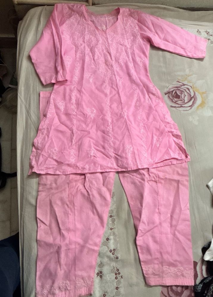 Elegant Pink Chikankari Kurta Set