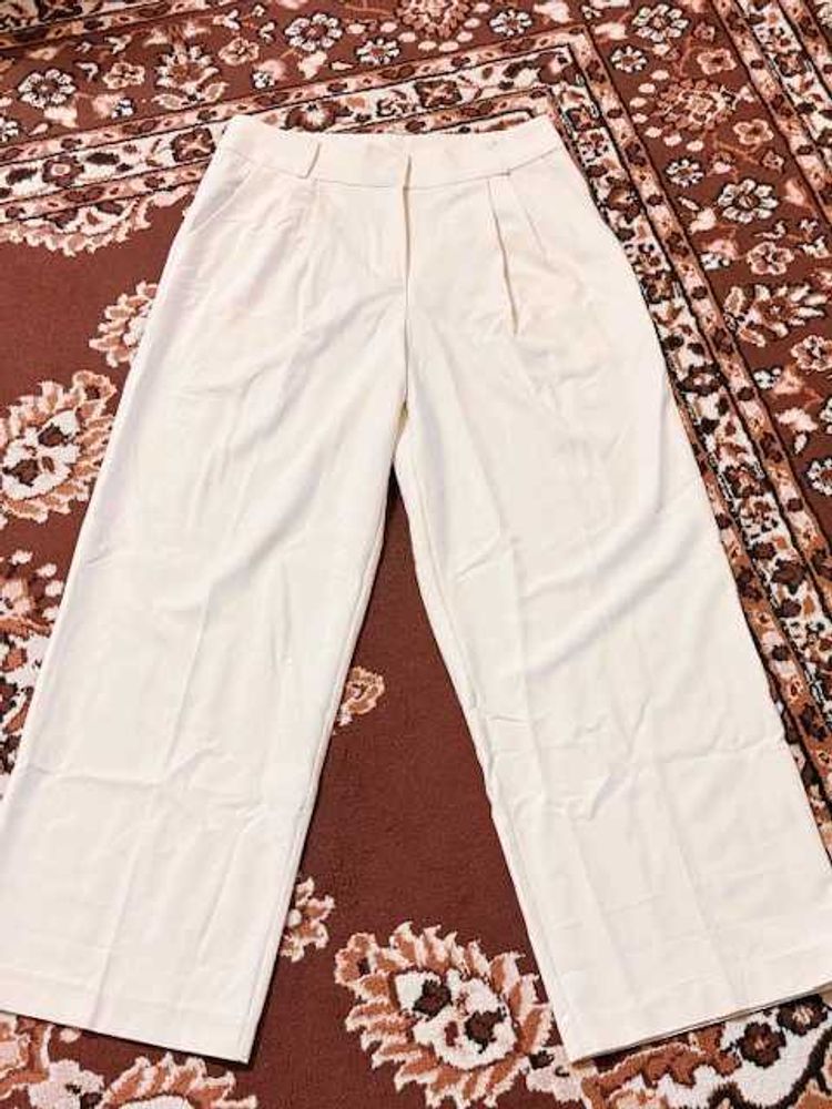 Korean wide flared pant (white)