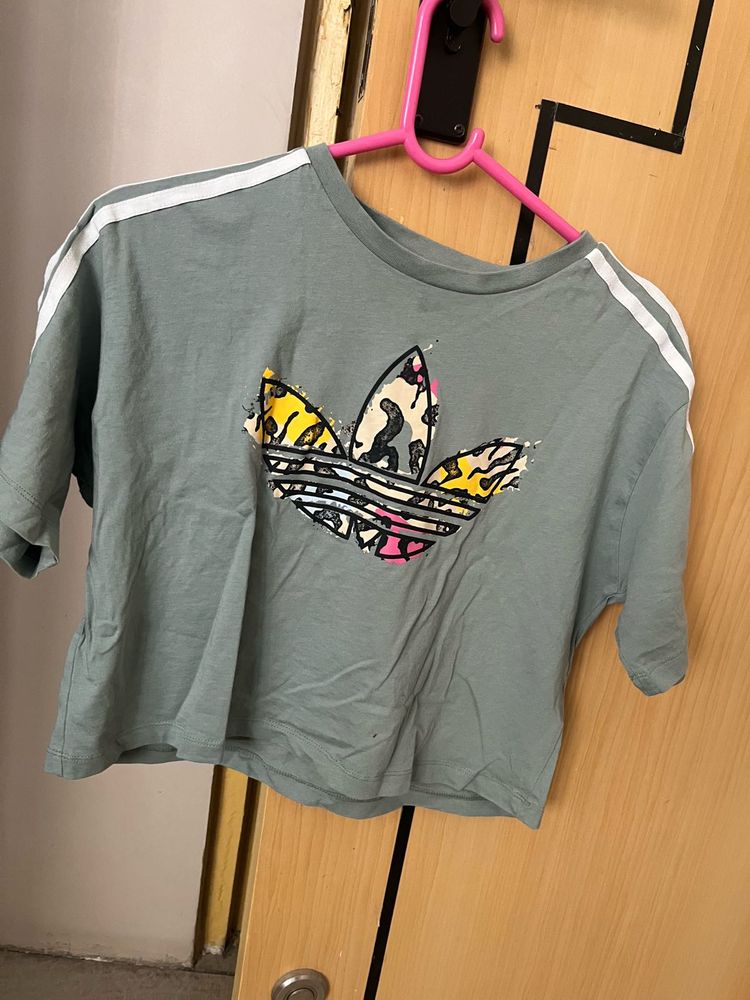 Adidas and Harpa brand Cropped T-Shirt