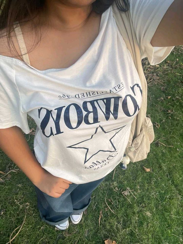 Graphic T-Shirt and jeans combo