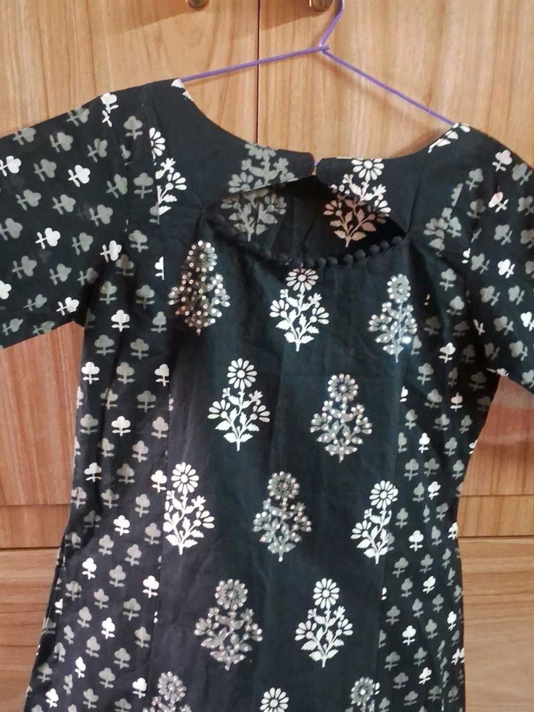 Stylish Black Printed Kurti short length