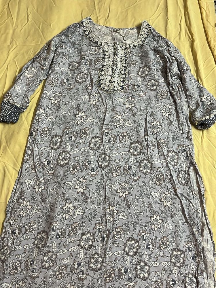 Beautiful Floral Print Kurta