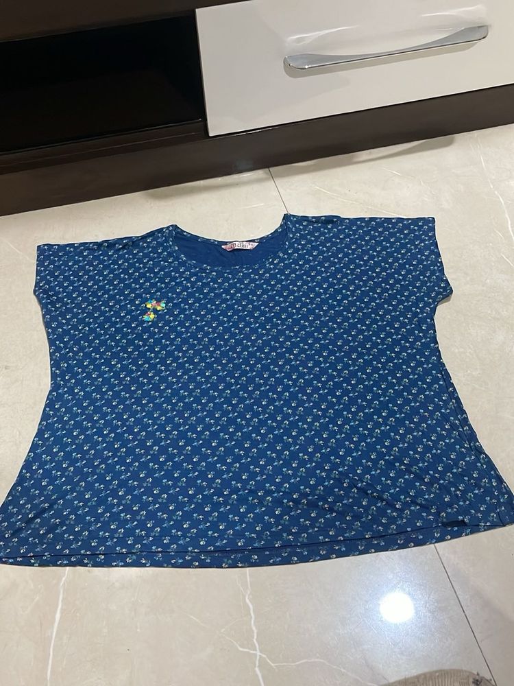 Cute Blue Floral Print T-Shirt