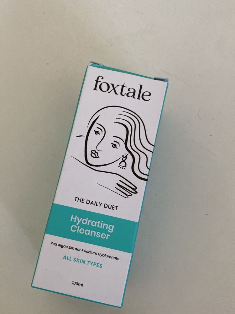 Foxtale Hydrating Cleanser for Dry Skin