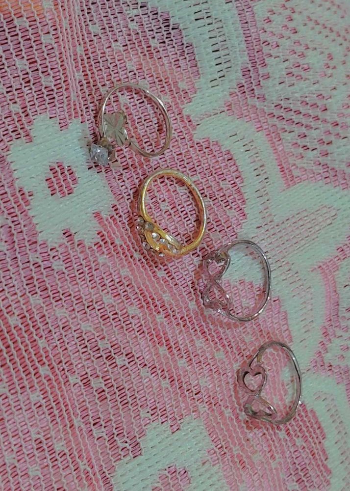 Charming Set of 4 Rings