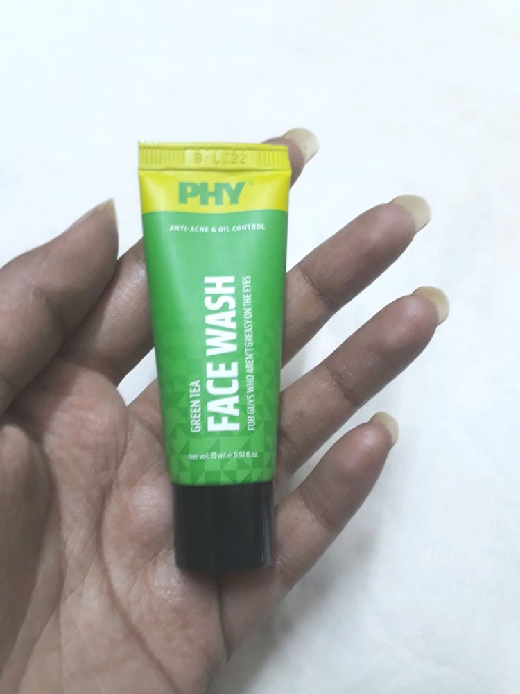 PHY Green Tea Face Wash