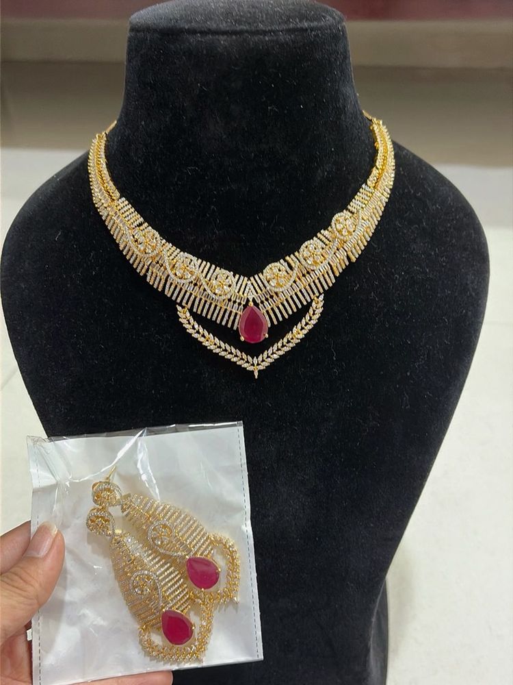 Brand new Stunning Ruby &amp; Diamond Jewellery Set