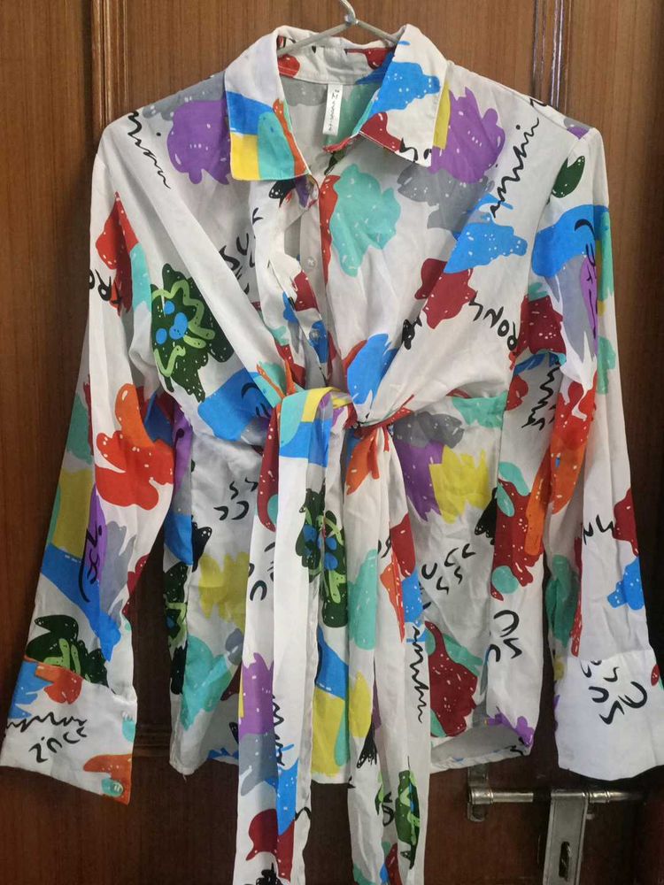Colorful Abstract Print Tie-Front/Back Shirt
