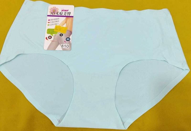 2017 -- 3D Seamless without elastic Panty