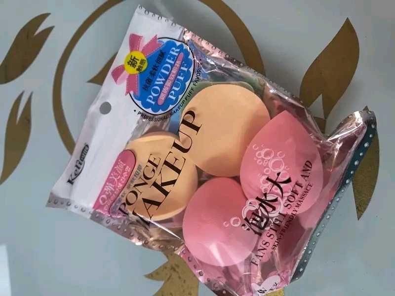 Makeup Sponges - Powder Puffs