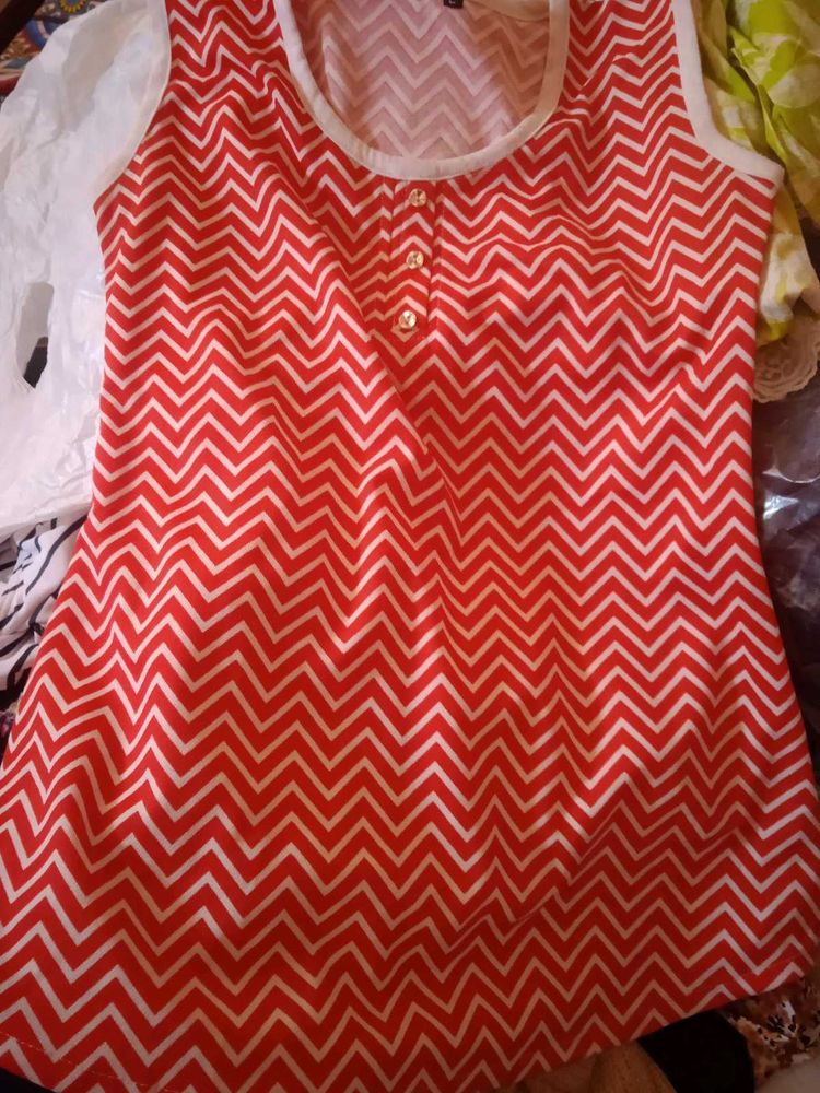New Red Chevron top
