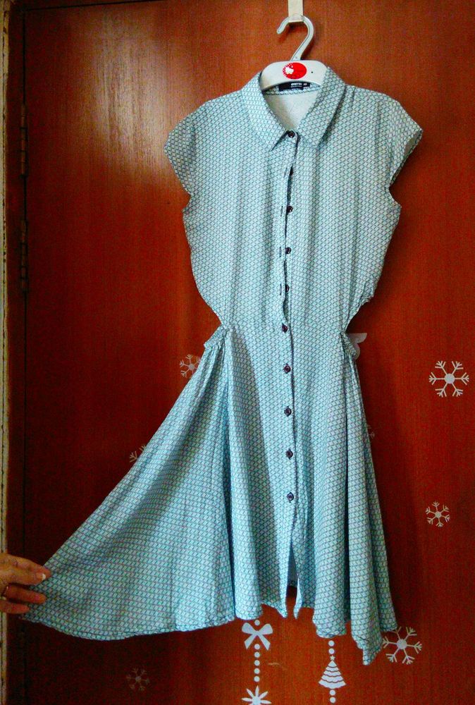 Blue Ditsy Print Summer dress video