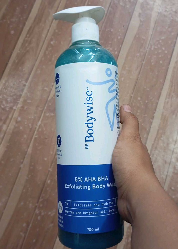 Bodywise 5% AHA BHA Exfoliating Body Wash 700ml