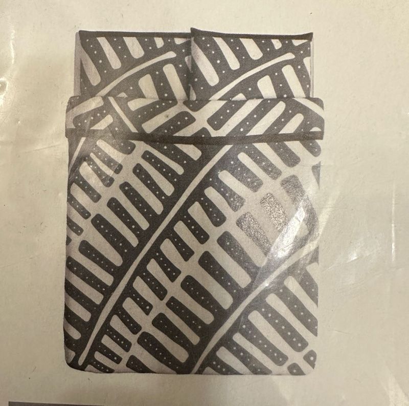 IKEA STOCKHOLM Duvet Cover Set – Full/Queen