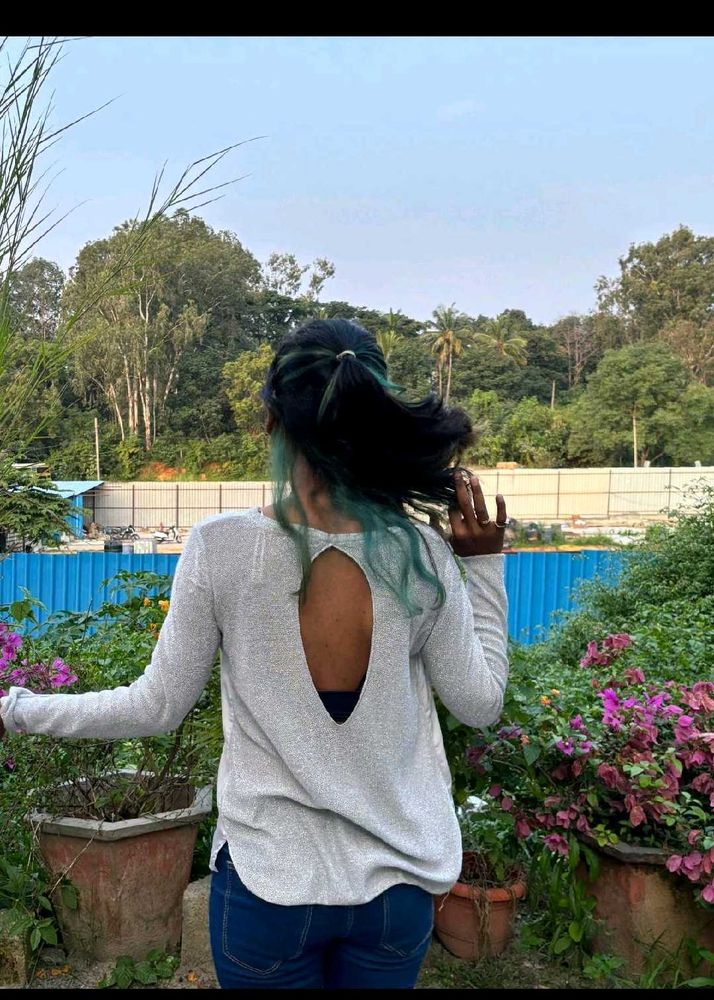 h&amp;m Backless shimmer knit top