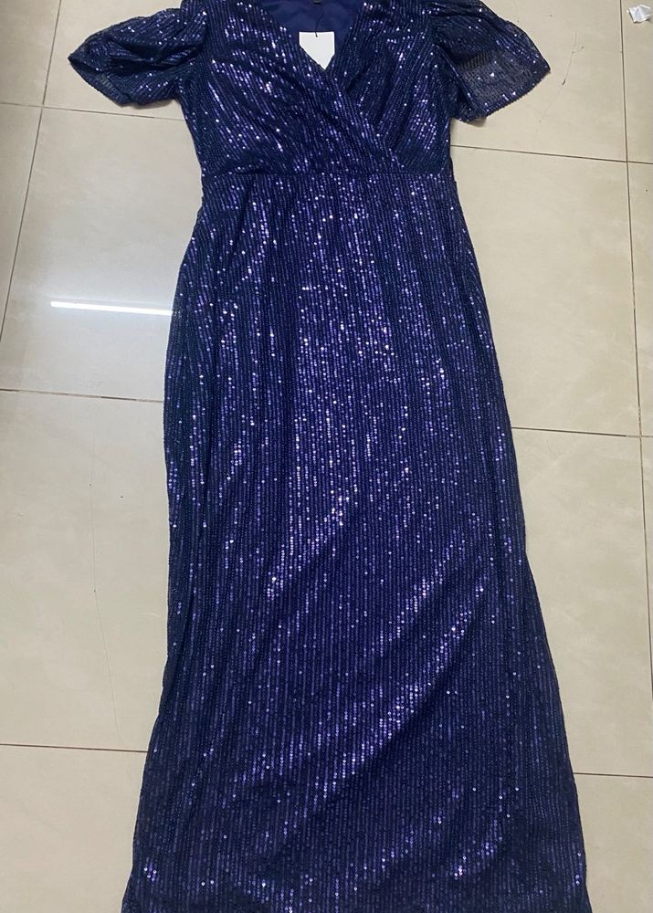 Sequin Navy Blue gown(available for a limited peri