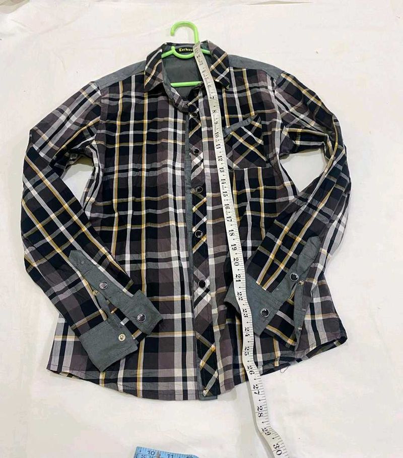 Classic Plaid Long Sleeve Shirt