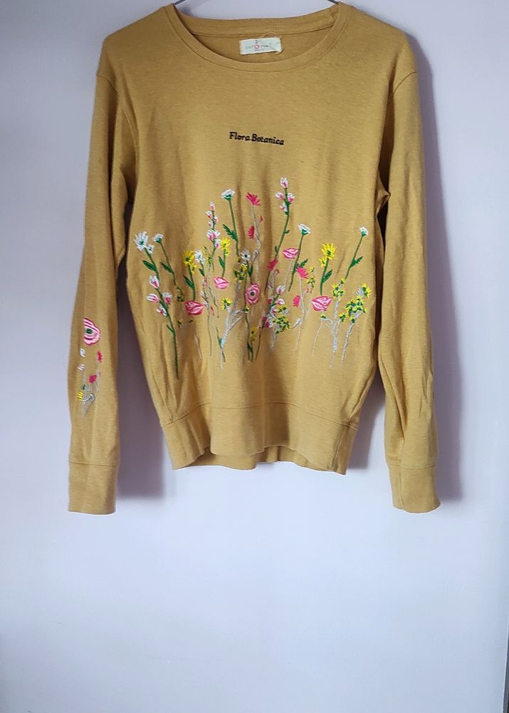 Embroidered Floral Sweatshirt