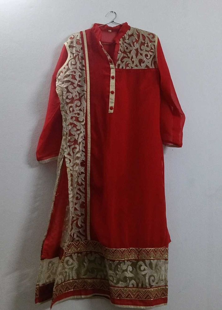 Elegant Red Kurta with Gold Embellishments