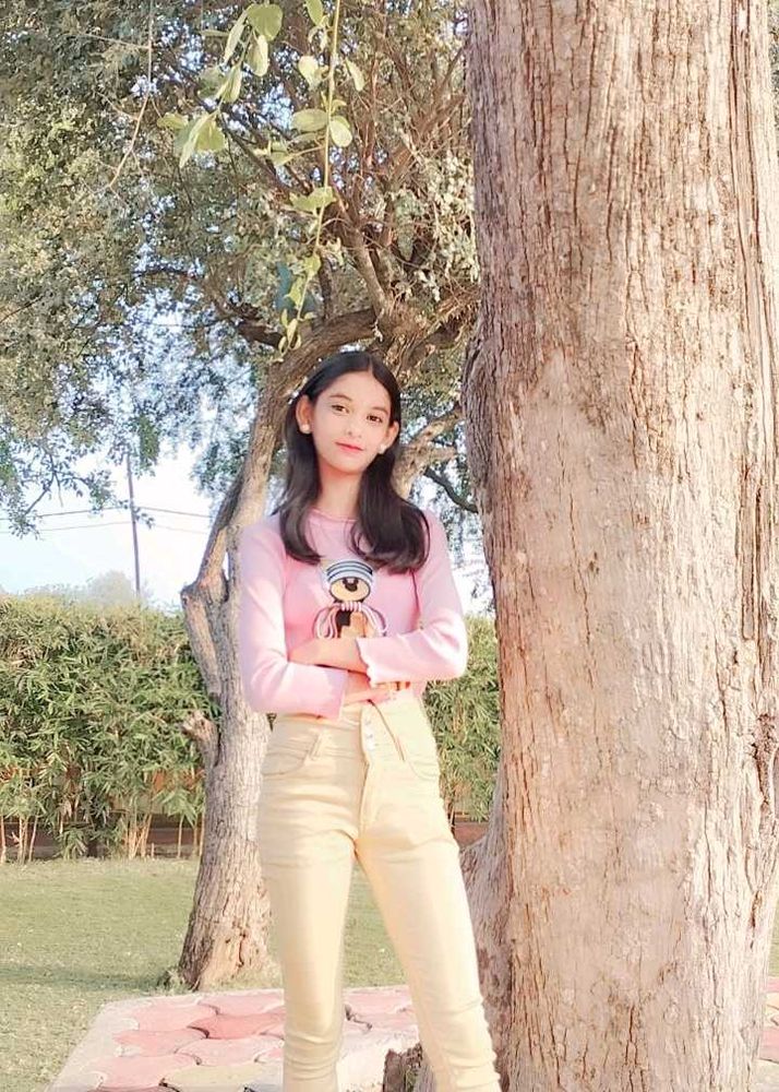 Cute Cream coloured High-Waisted Pants