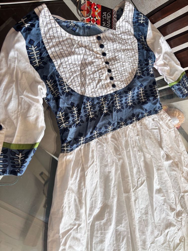Elegant White &amp; Blue Dress