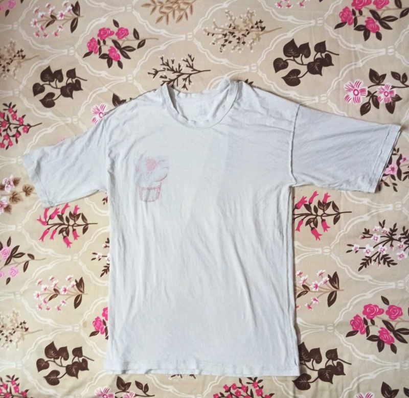 Grey tshirt