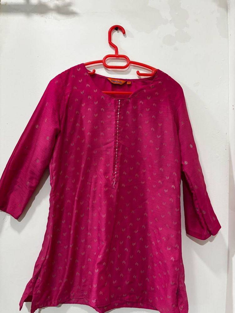 Vibrant Pink Kurta with All-over Print