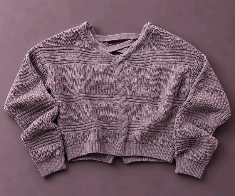 MAUVE TEXTURED KNIT LACE-UP CROPPED SWEATER