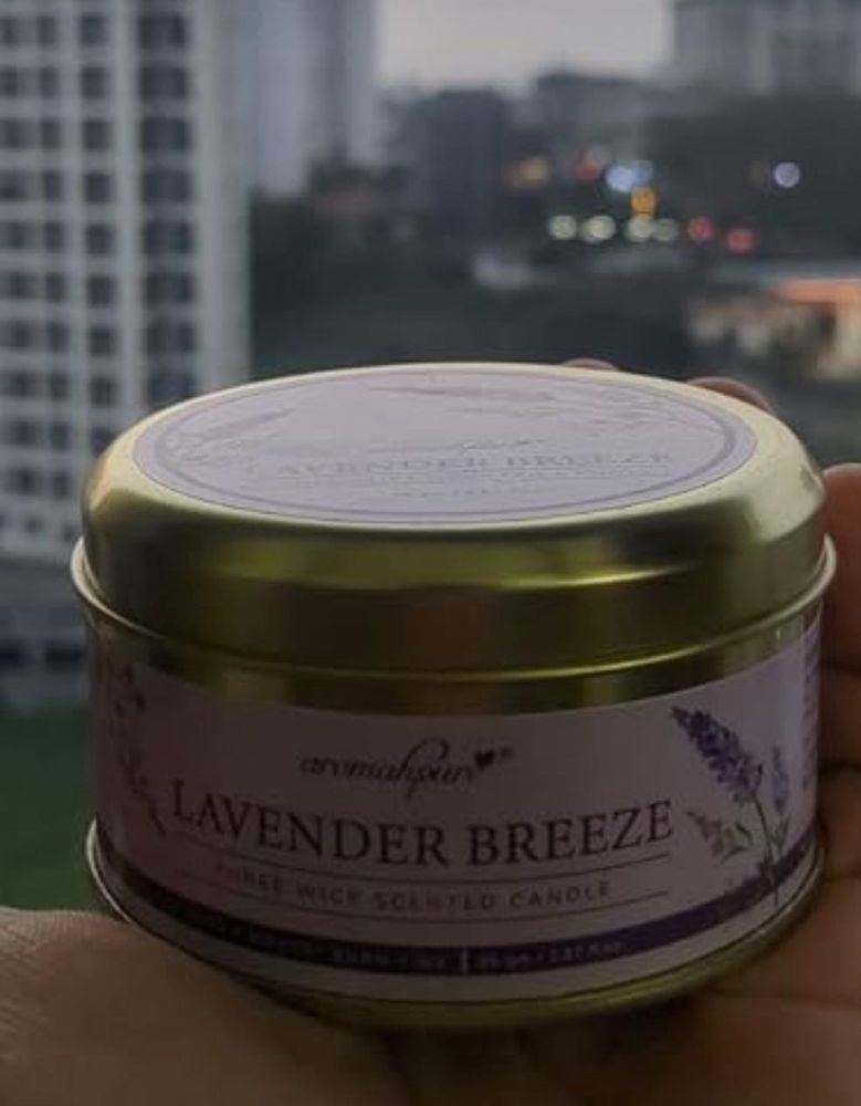 Aromahpur Lavender Breeze Candle